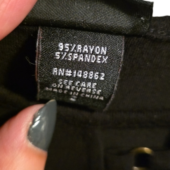 Torrid Super Soft Black Crew Neck O-Ring Babydoll Tunic Top Long Bell Sleeve - Picture 8 of 8